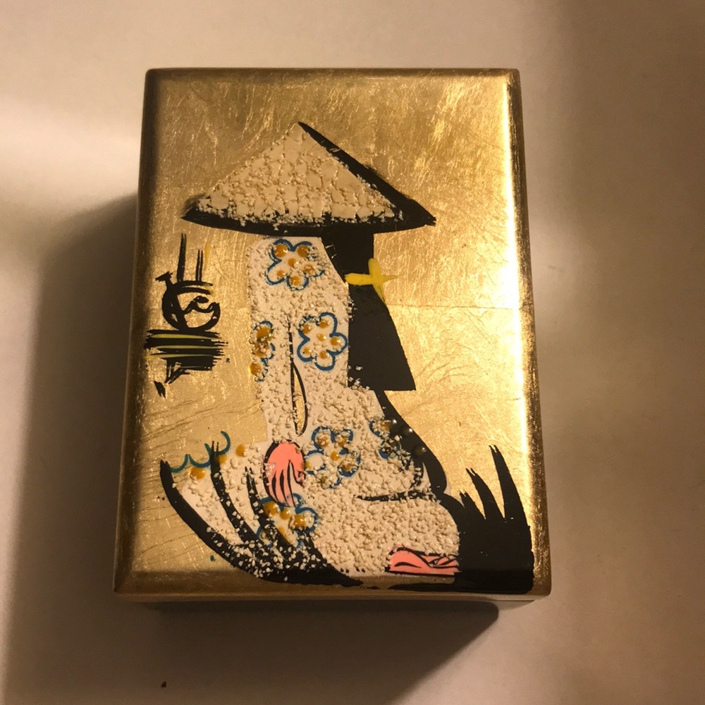 Jewelry box